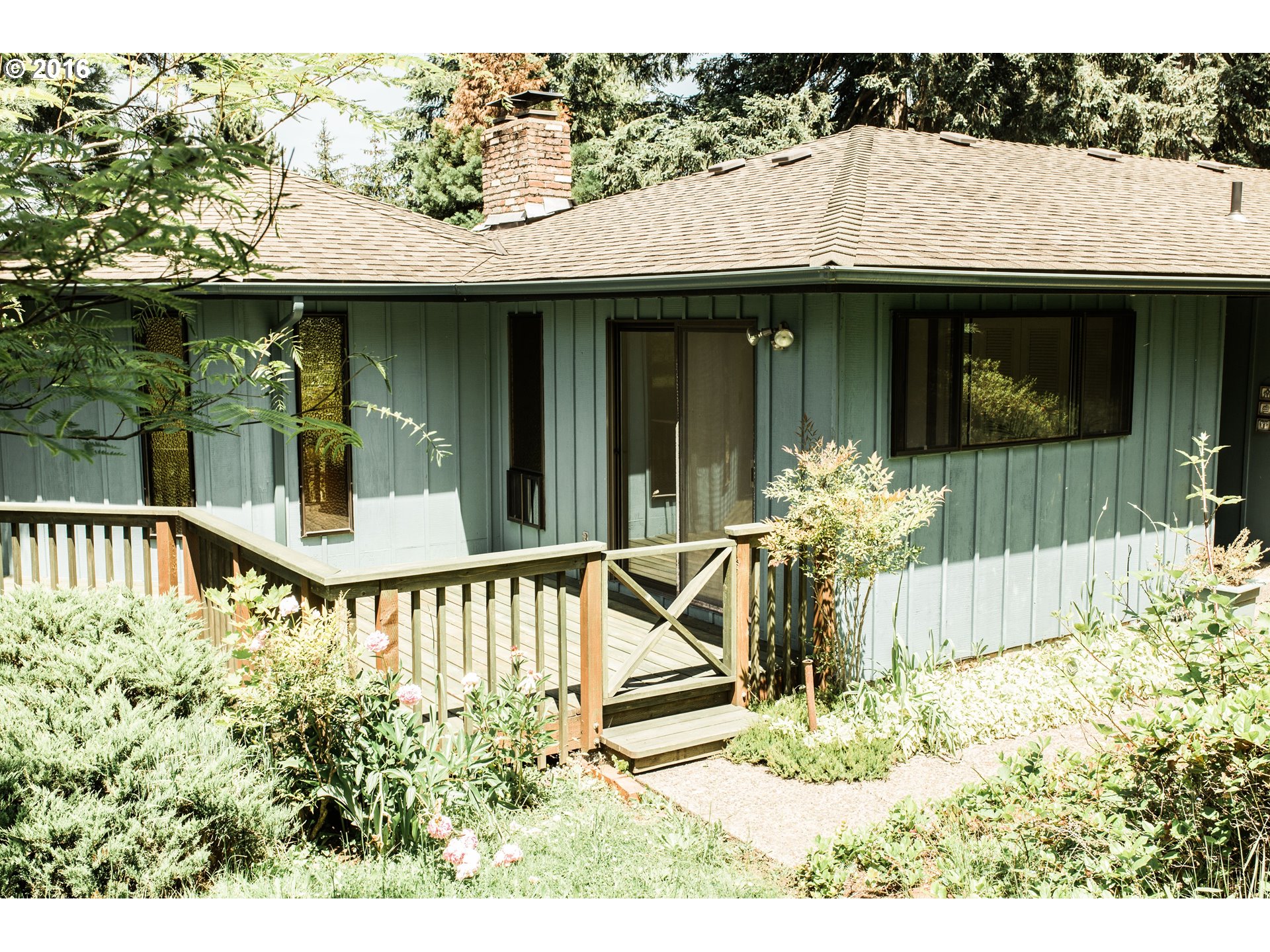 1491 Kervon Ct, Eugene, OR 97405 photo 1