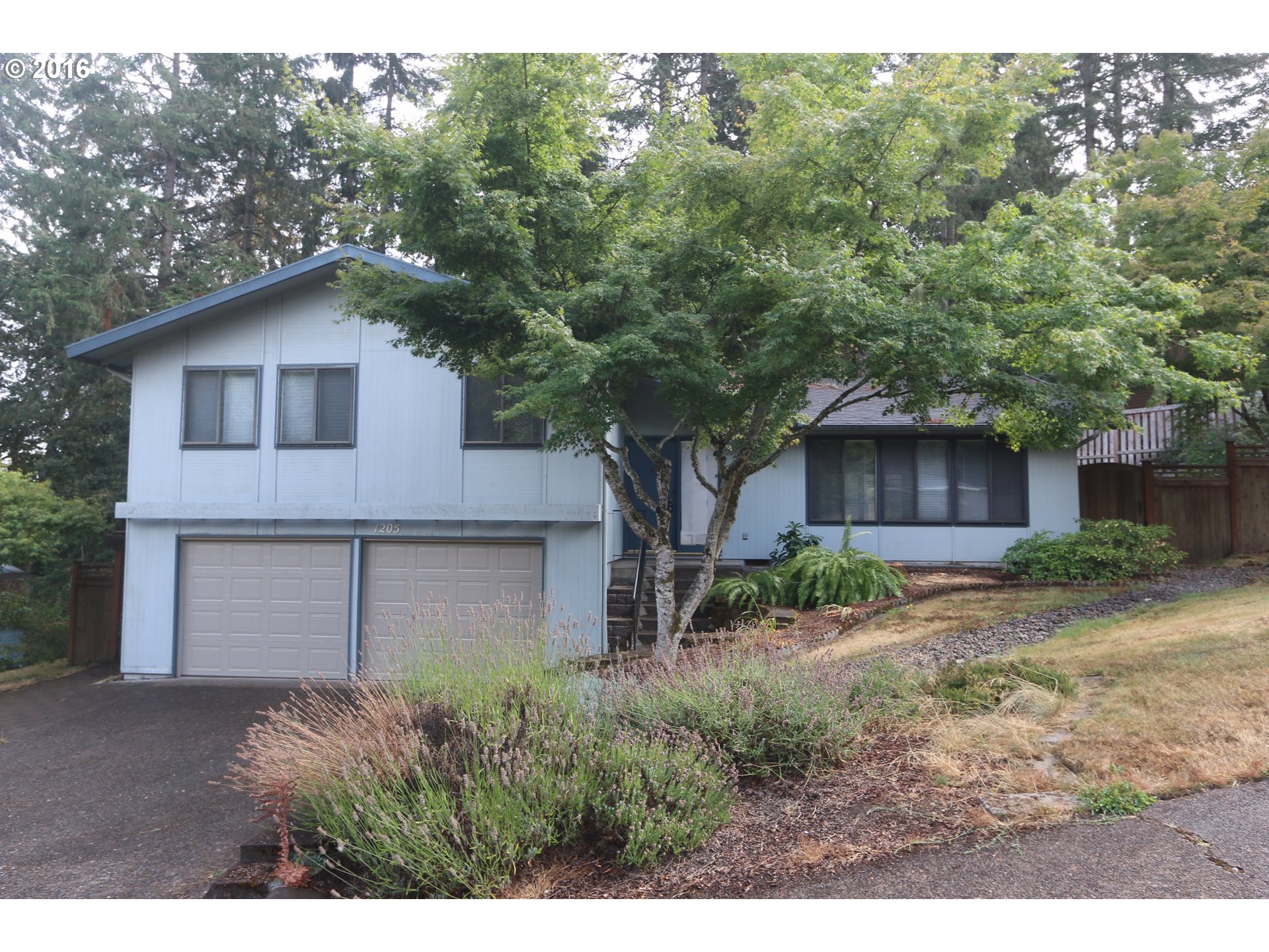 1205 Brookside Dr, Eugene, OR 97405 photo 1