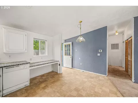 Other - 5510 E St, Springfield, OR 97478 photo 1 of 2