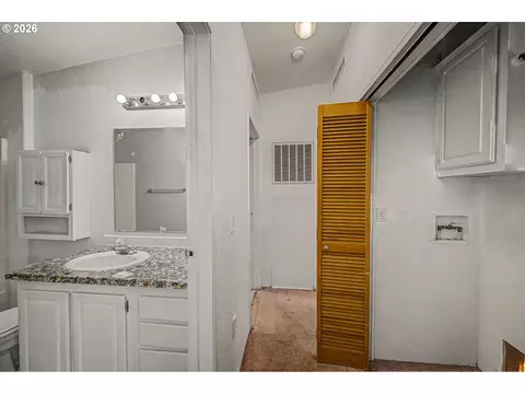 Other - 5510 E St, Springfield, OR 97478 photo 2 of 2