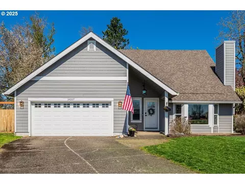 14207 SE Crystal Ct, Portland, OR 97236