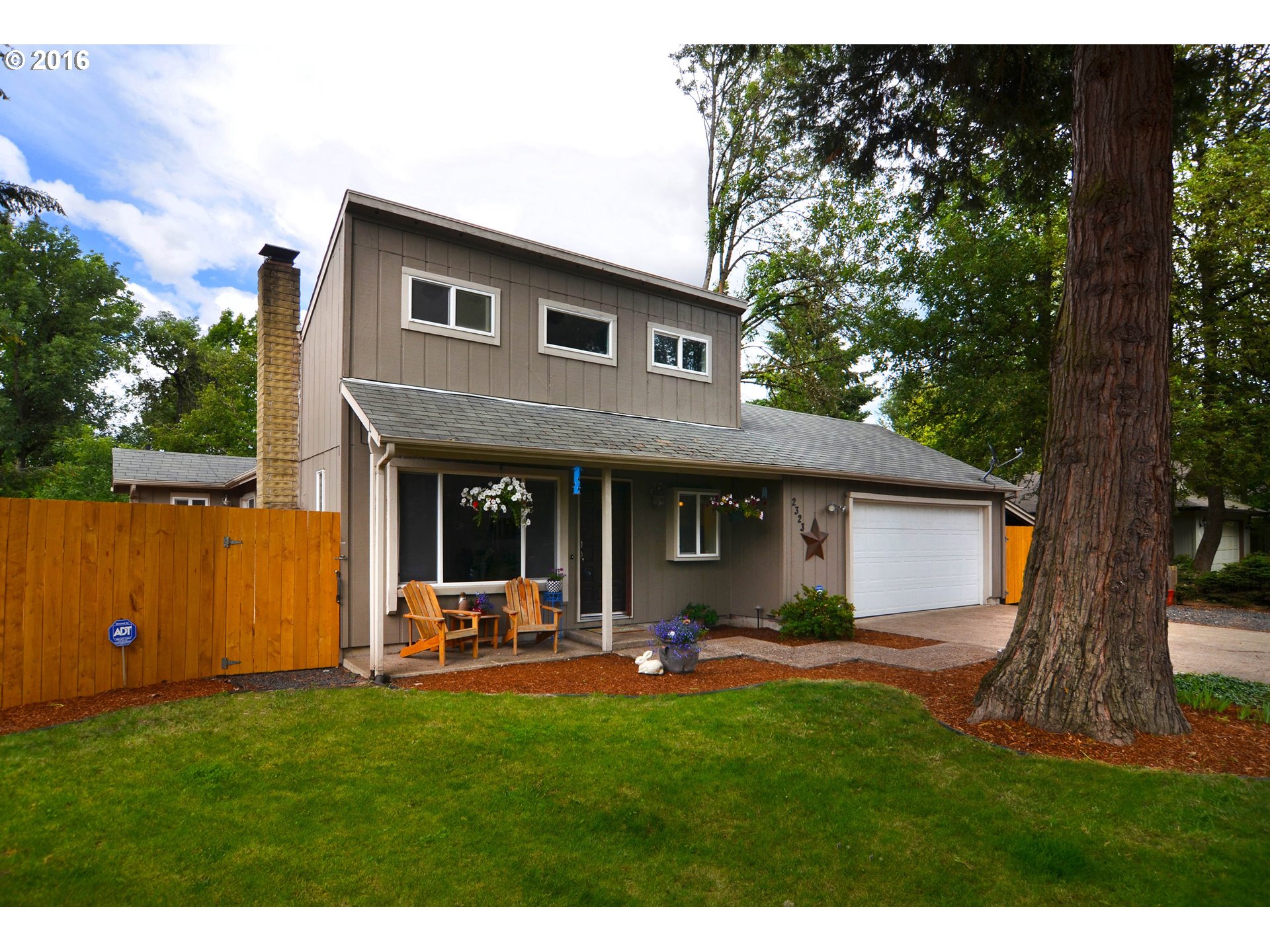 2323 Willona Park, Eugene, OR 97408 photo 1