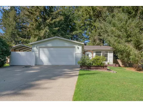 5167 Hilltop Dr, Florence, OR 97439
