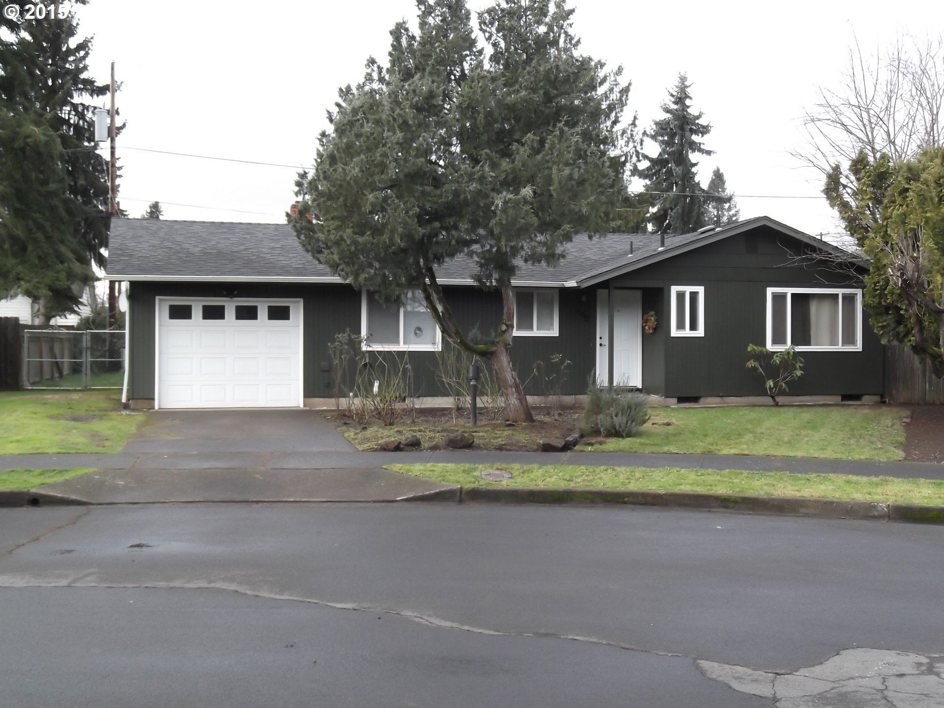 440 S 39th Pl, Springfield, OR 97478 photo 1