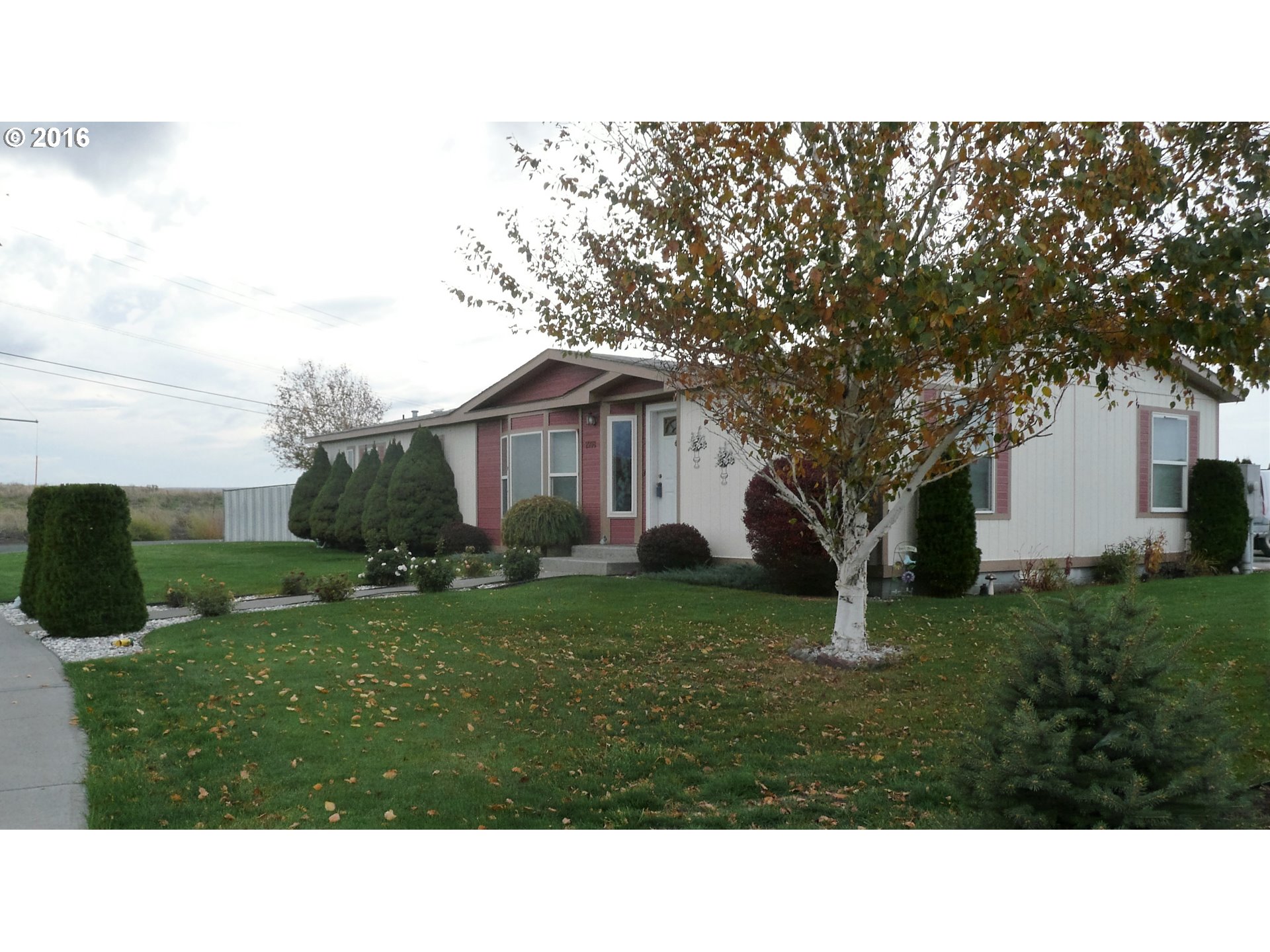 2998 SW River View Dr, Pendleton, OR 97801 photo 1