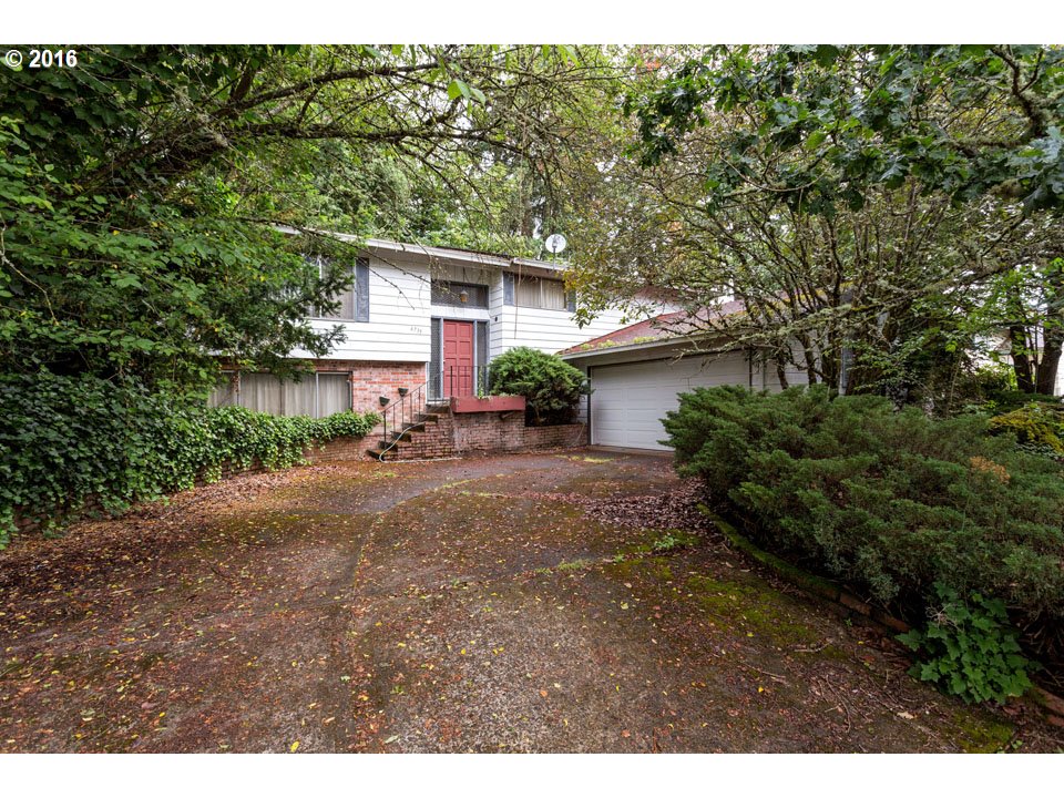 6735 Doncaster Dr, Gladstone, OR 97027 photo 1