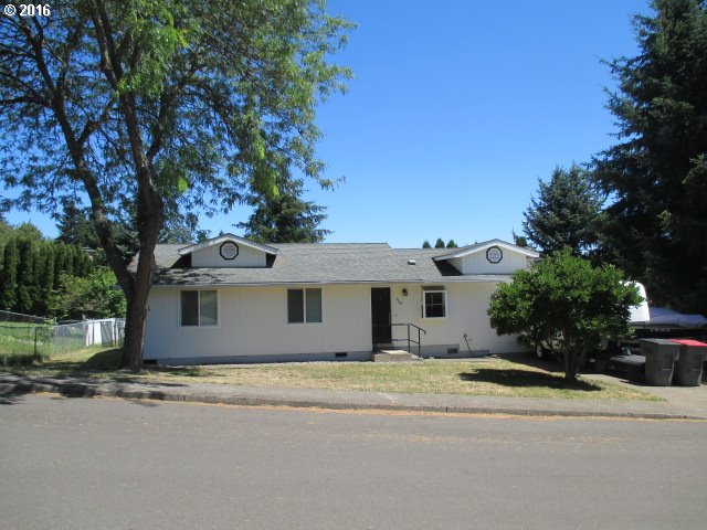 620 NE St, Willamina, OR 97396 photo 1