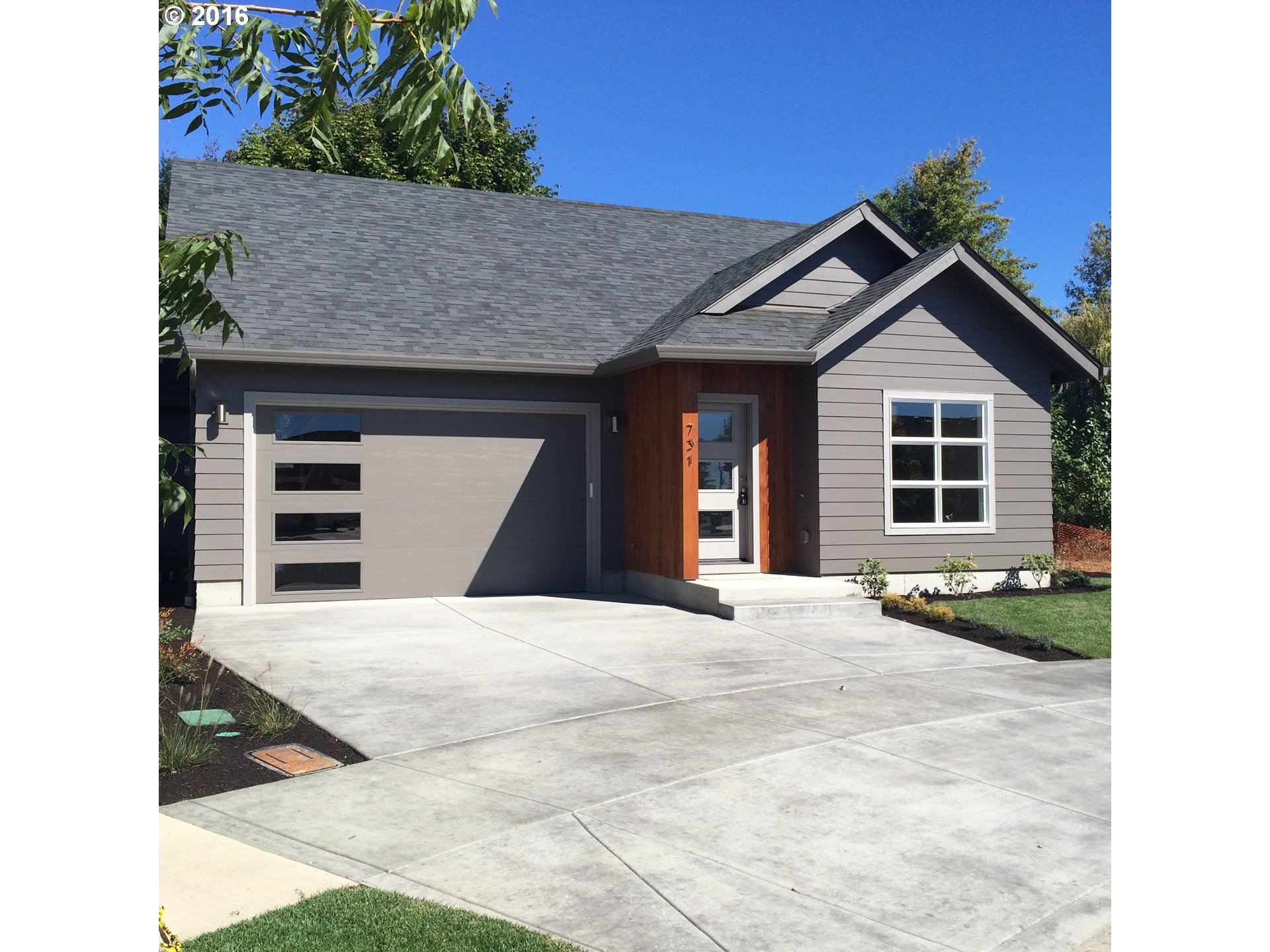 731 Nottingham Ave, Eugene, OR 97404 photo 1