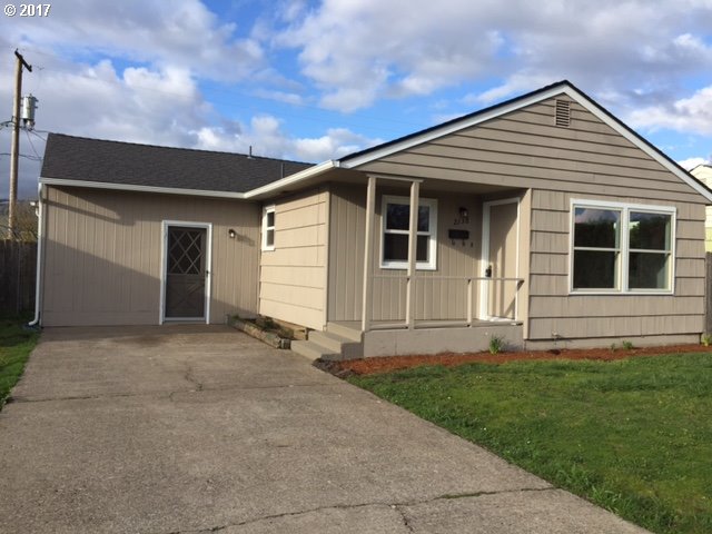 2138 Centennial Blvd, Springfield, OR 97477 photo 1