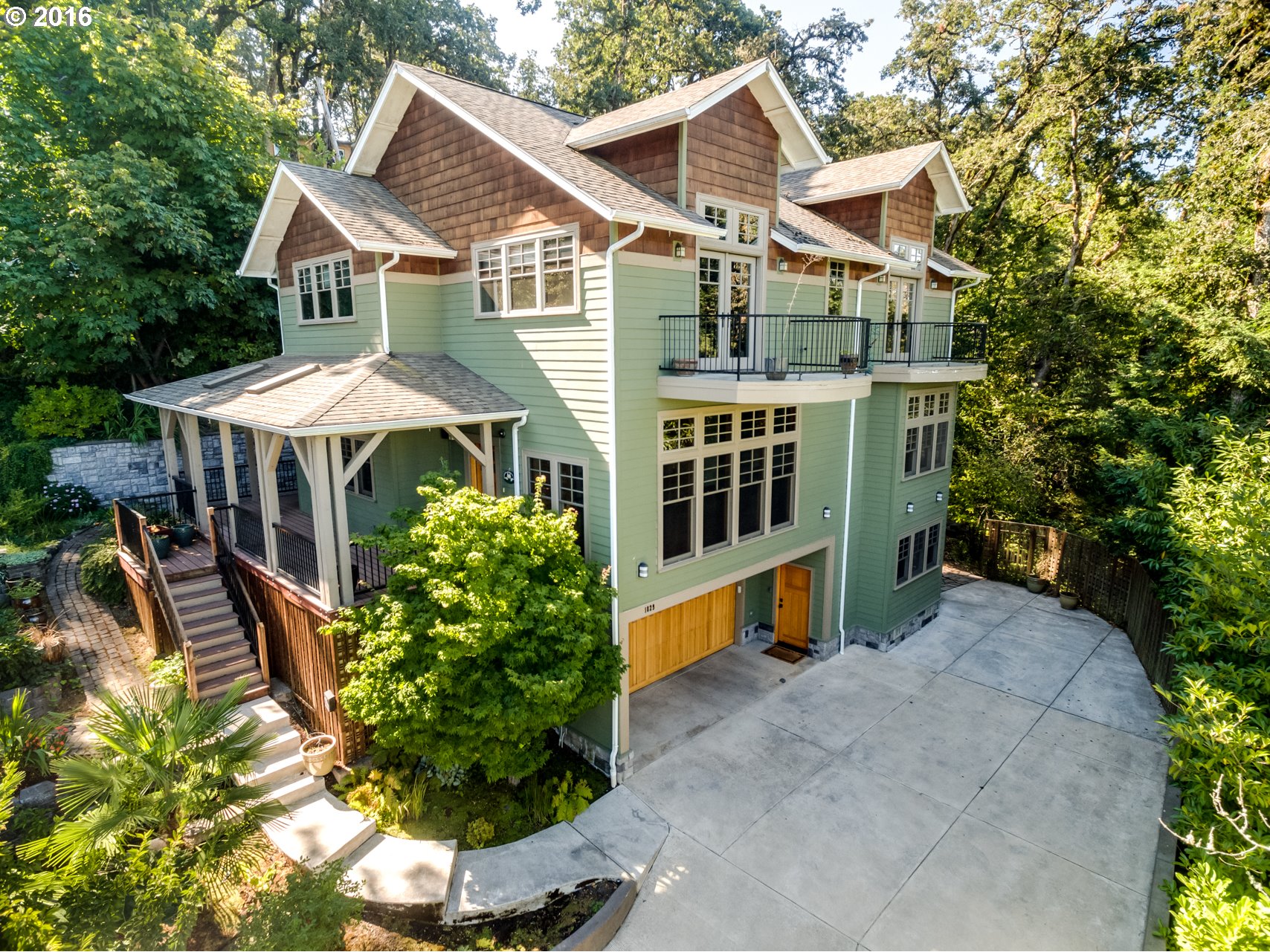 1829 Fairmount Blvd, Eugene, OR 97403 photo 1