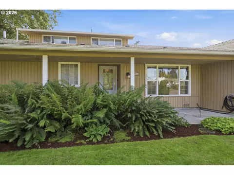 Exterior - 1590 Corum Ave, Eugene, OR 97401 photo 3 of 15