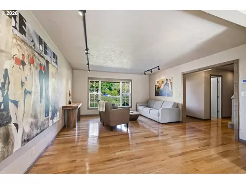 Living - 1590 Corum Ave, Eugene, OR 97401 photo 2 of 5