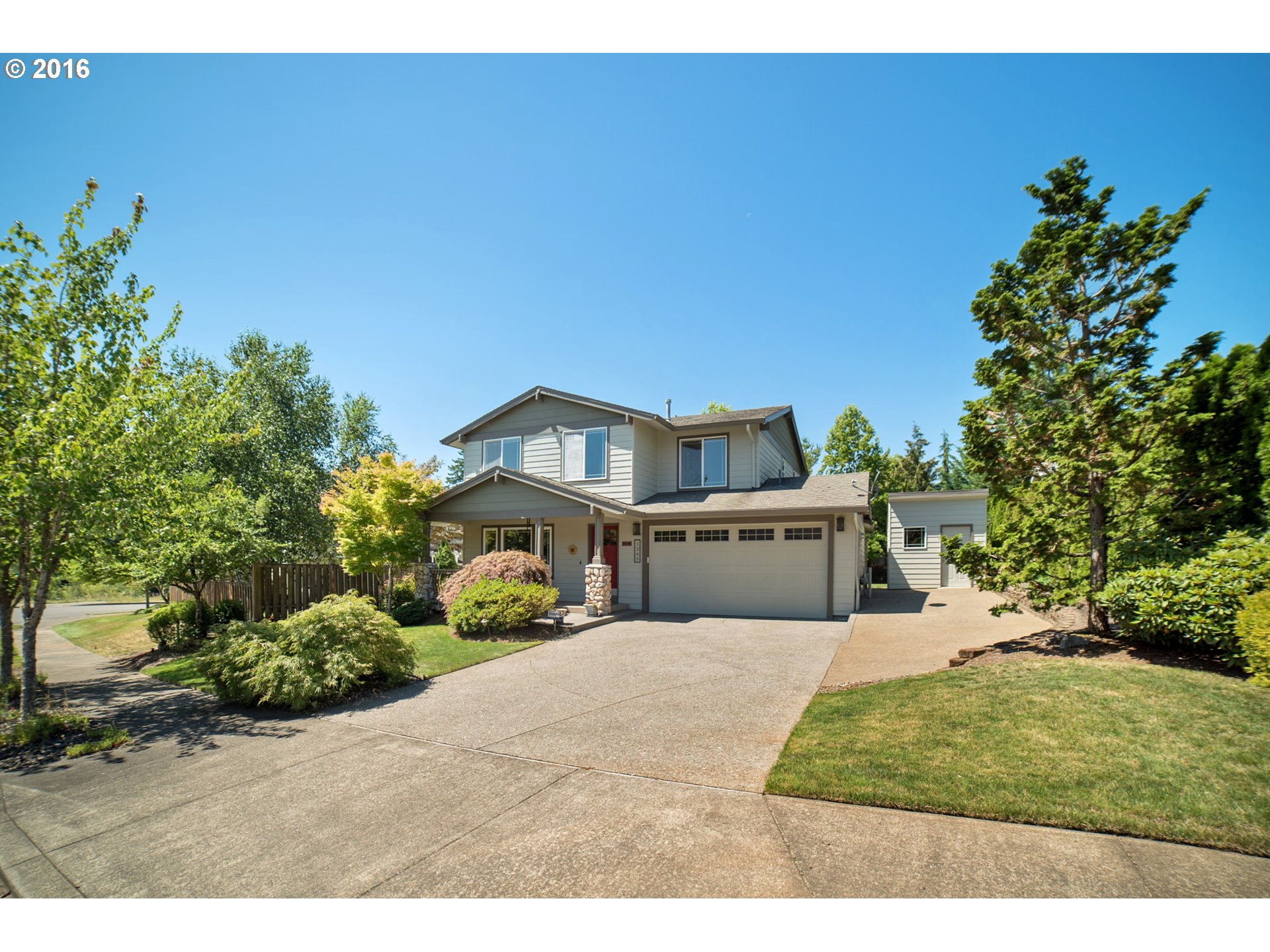 1265 SE Foxglove Dr, Gresham, OR 97080 photo 1