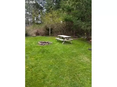 945 S Beacon St, Rockaway Beach, OR 97136