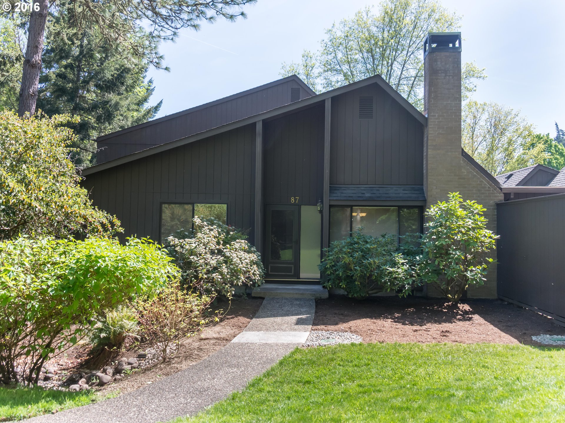 87 Westbrook Way, Eugene, OR 97405 photo 1