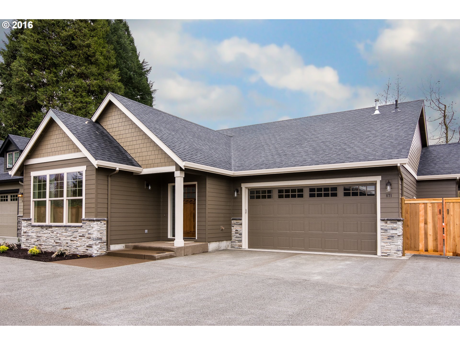 871 Oakway Rd, Eugene, OR 97401 photo 1
