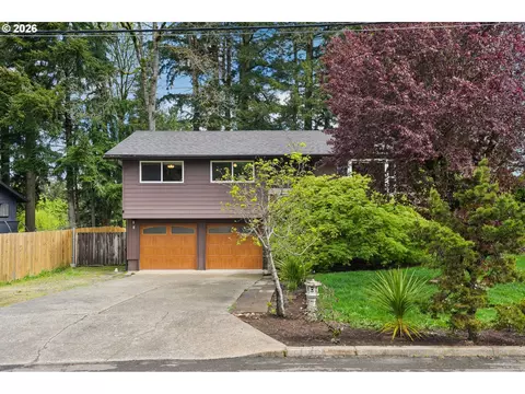 16660 SE Valley View Rd, Milwaukie, OR 97267