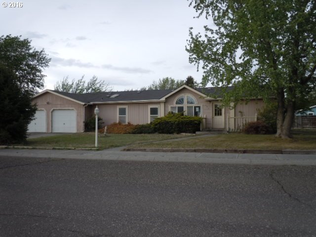 400 Chaparral Dr, Boardman, OR 97818 photo 1