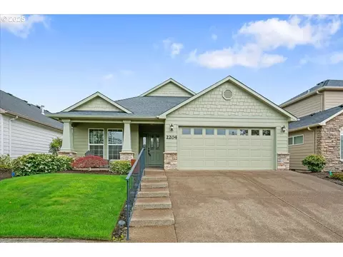 2204 SE Rhododendron Ave, Dallas, OR 97338