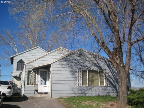807 SW 10th, Pendleton, OR 97801 photo 1