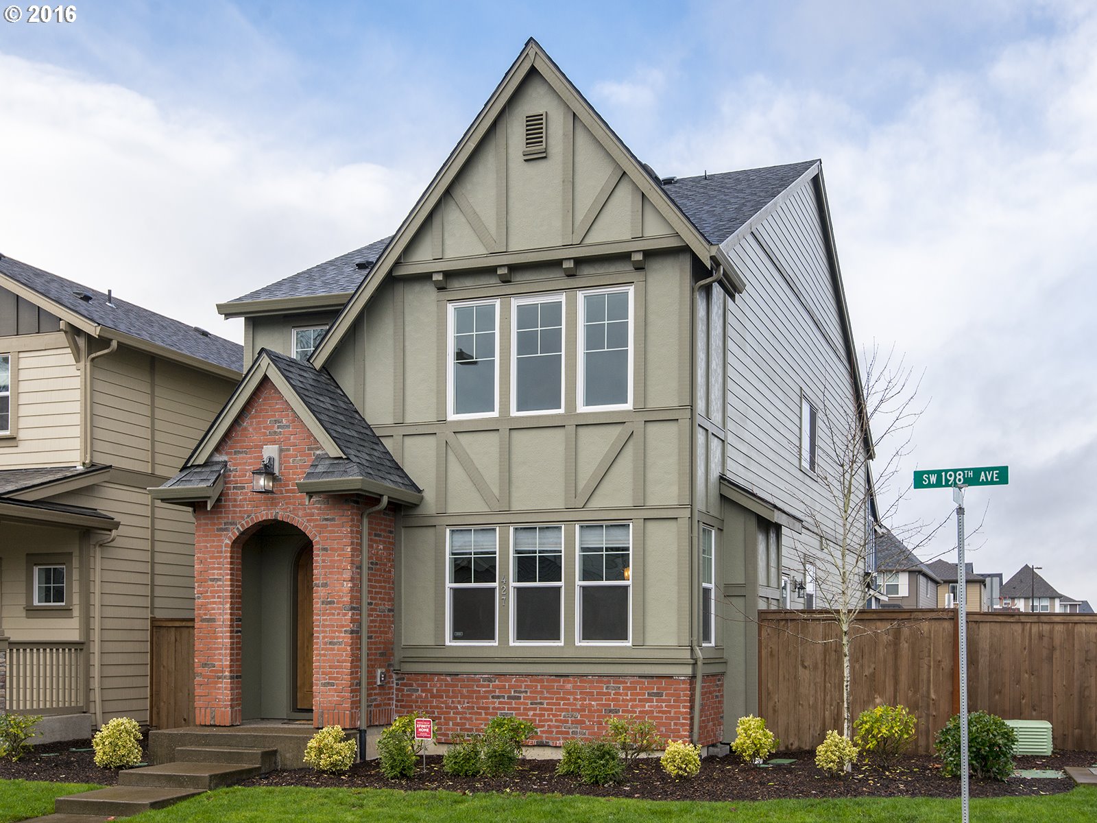 427 SW 198th Ave, Beaverton, OR 97006 photo 1