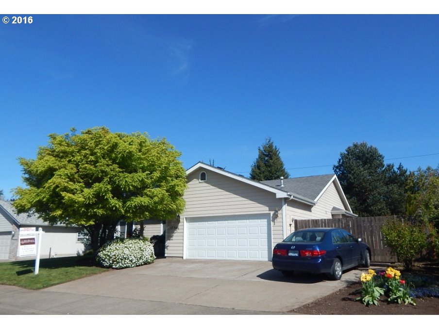 1770 Ridgley Blvd, Eugene, OR 97401 photo 1