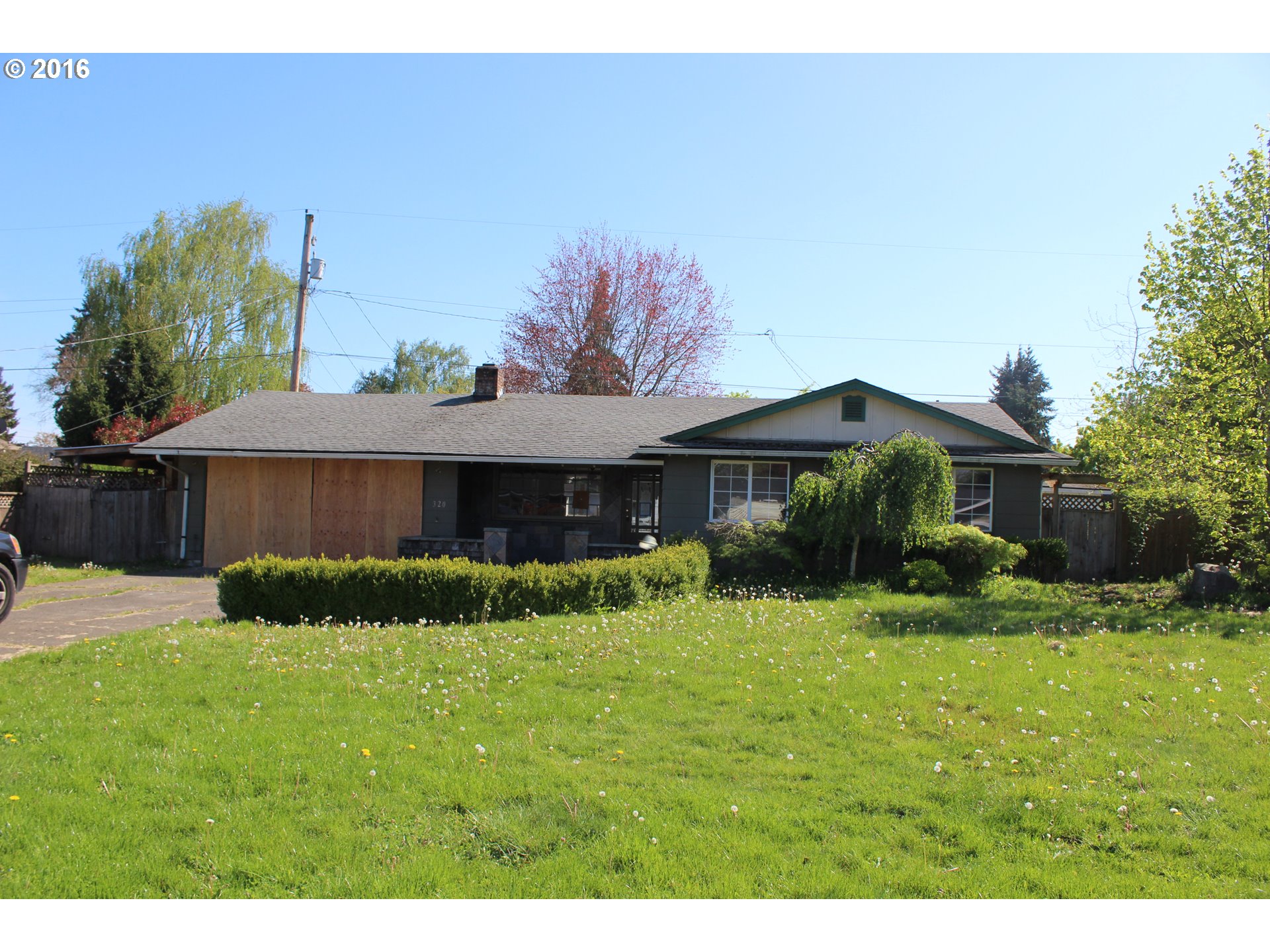 320 Suburban Ave, Eugene, OR 97404 photo 1