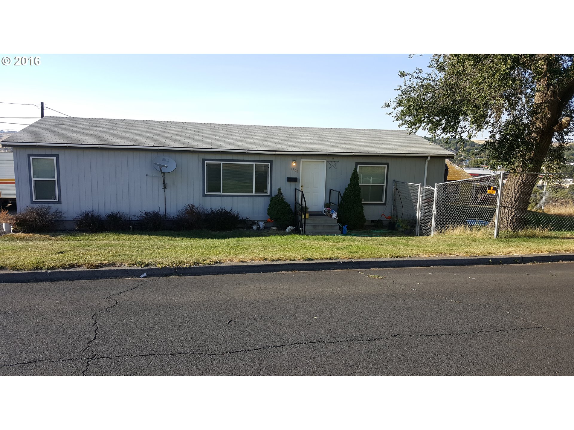 1809 SW Goodwin Ave, Pendleton, OR 97801 photo 1