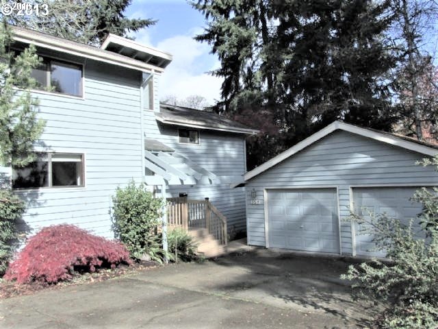 1547 Ranchwood Dr, Eugene, OR 97401 photo 1