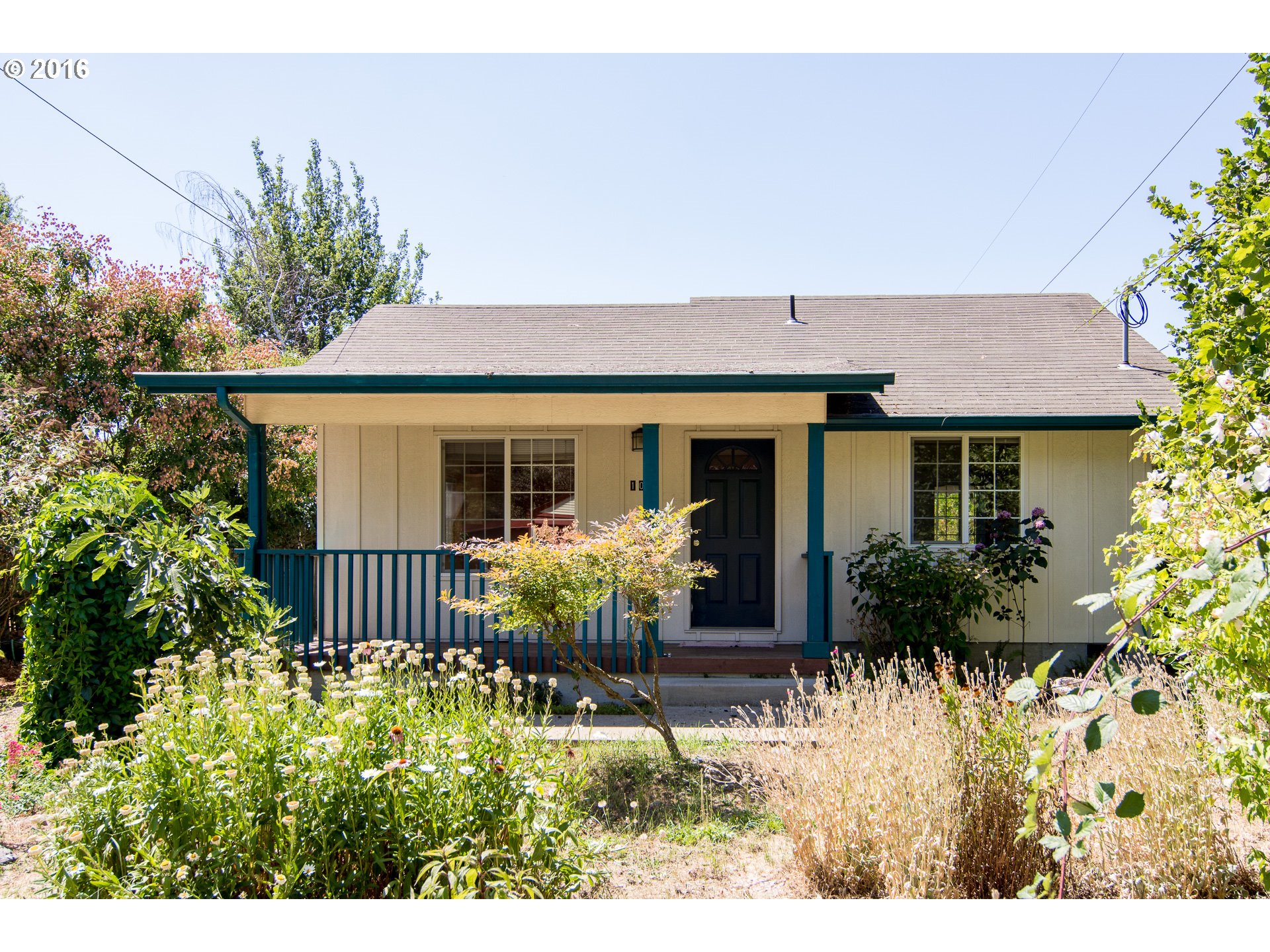 102 Mayfair Ln, Eugene, OR 97404 photo 1