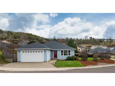 1887 NE Sunset Loop Dr, Roseburg, OR 97470