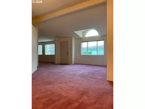 Living - 1949 SE Palmquist Rd #41, Gresham, OR 97080 photo 6 of 8
