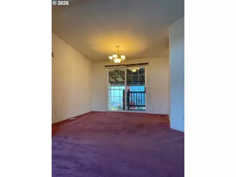 Living - 1949 SE Palmquist Rd #41, Gresham, OR 97080 photo 8 of 8