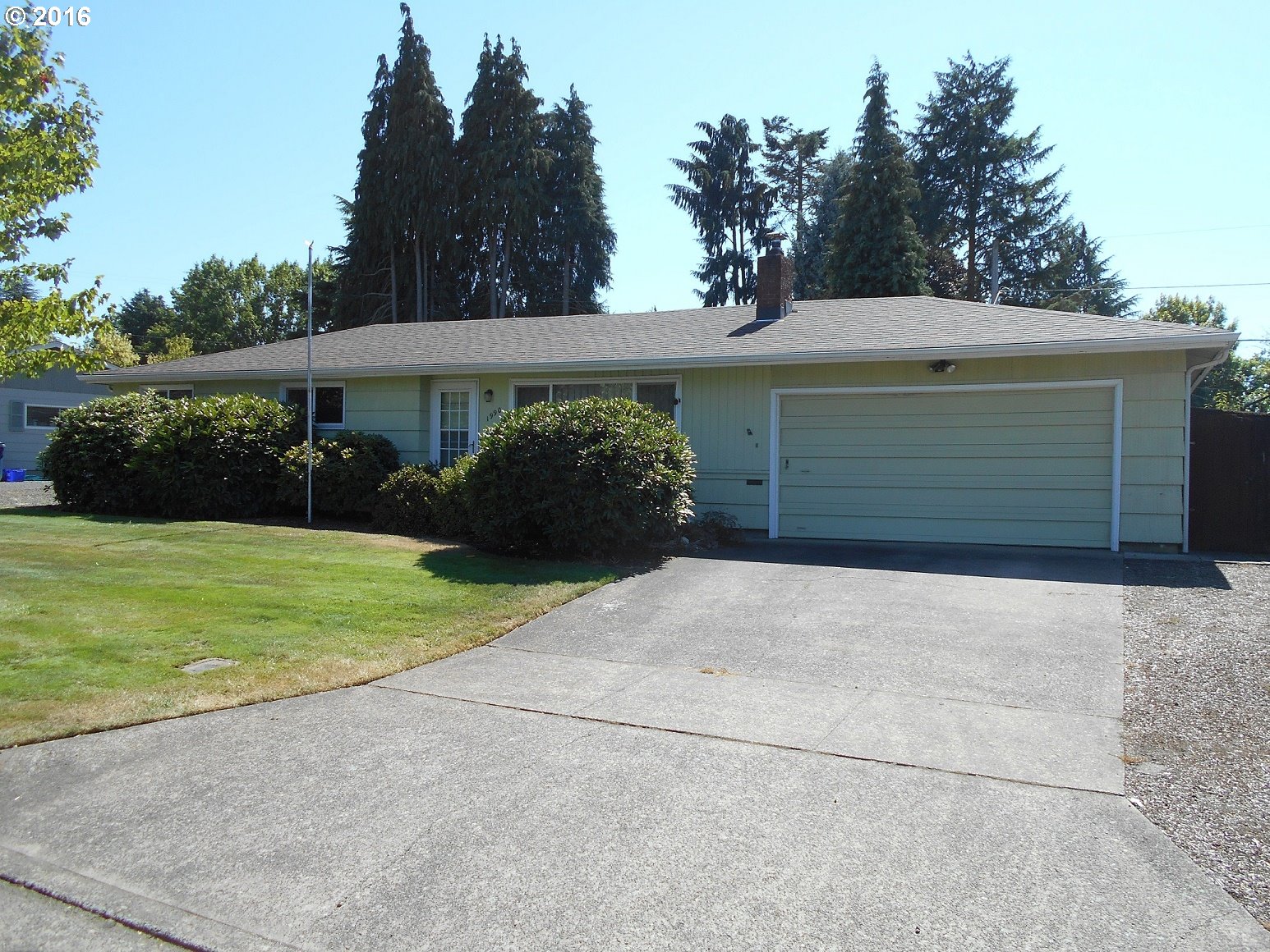 1990 Valhalla St, Eugene, OR 97401 photo 1