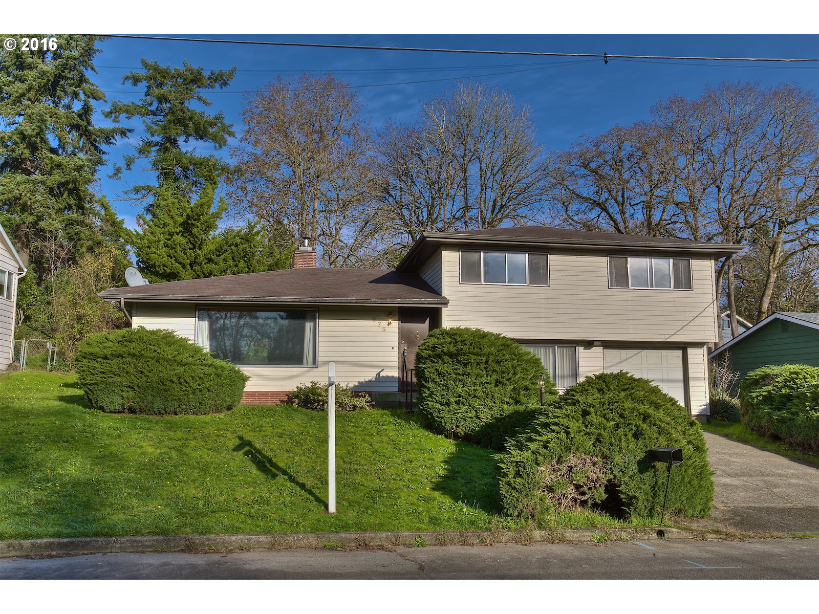 975 Cornell Ave, Gladstone, OR 97027 photo 1