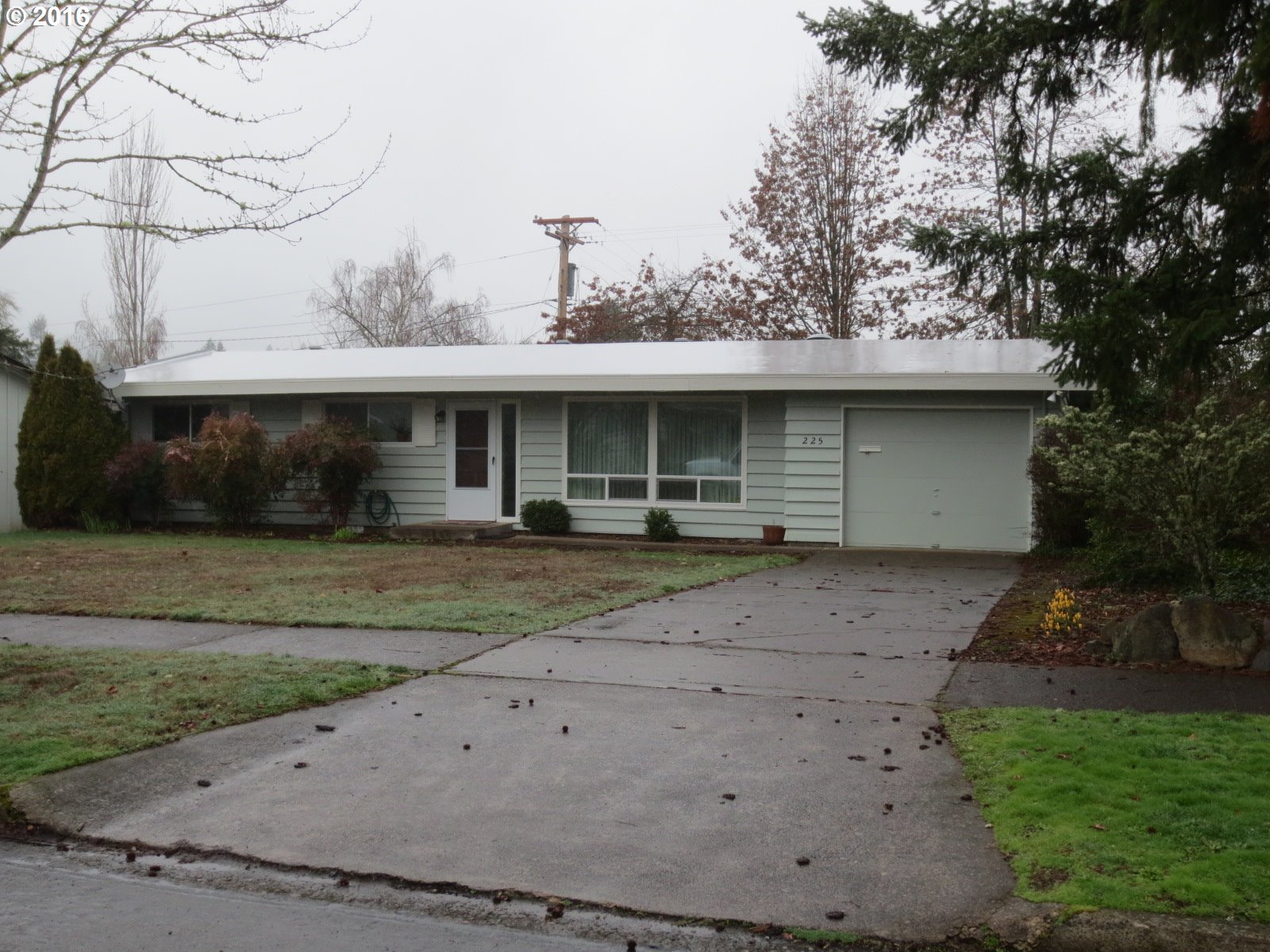 225 E 41st Ave, Eugene, OR 97405 photo 1