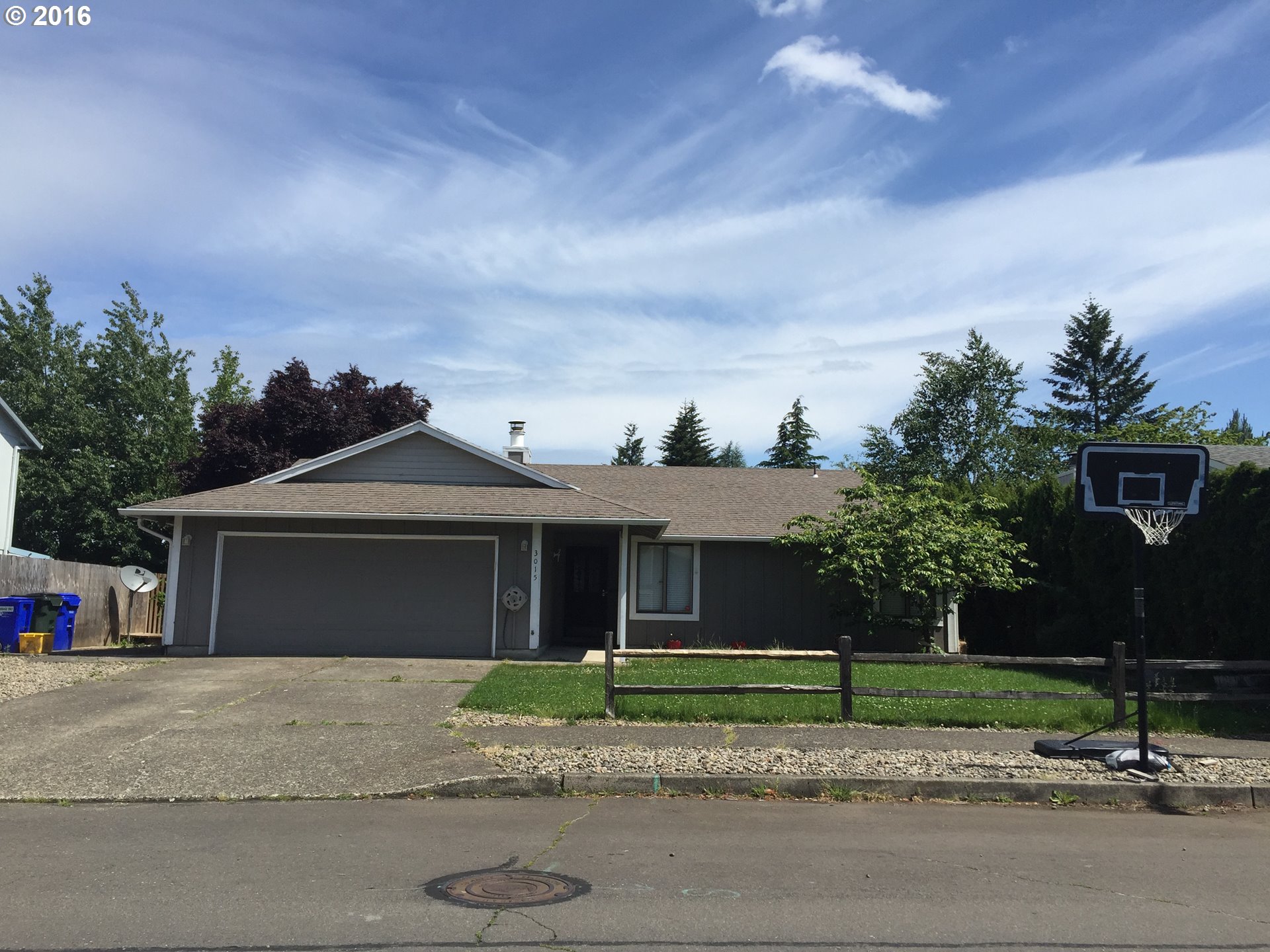 3015 SE 17th St, Gresham, OR 97080 photo 1