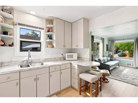 Kitchen - 1572 W Broadway, Eugene, OR 97402 photo 1 of 4