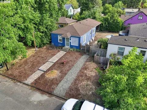 View/Area - 1572 W Broadway, Eugene, OR 97402 photo 4 of 4