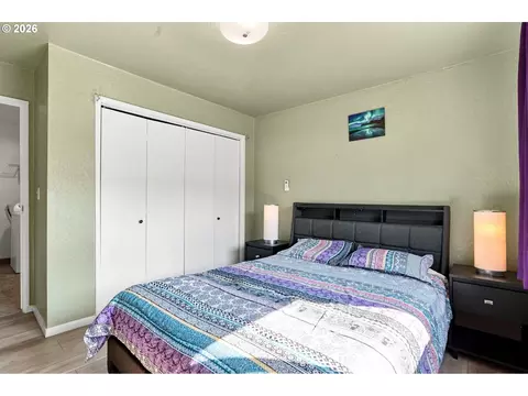 Bedroom - 1572 W Broadway, Eugene, OR 97402 photo 2 of 2