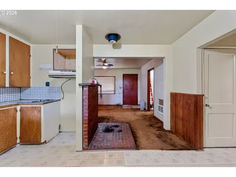 Other - 1378 B St, Springfield, OR 97477 photo 3 of 5