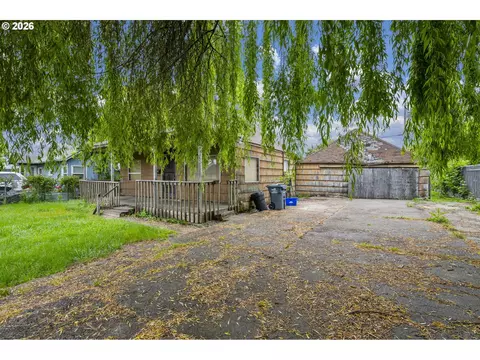 Other - 1378 B St, Springfield, OR 97477 photo 2 of 5
