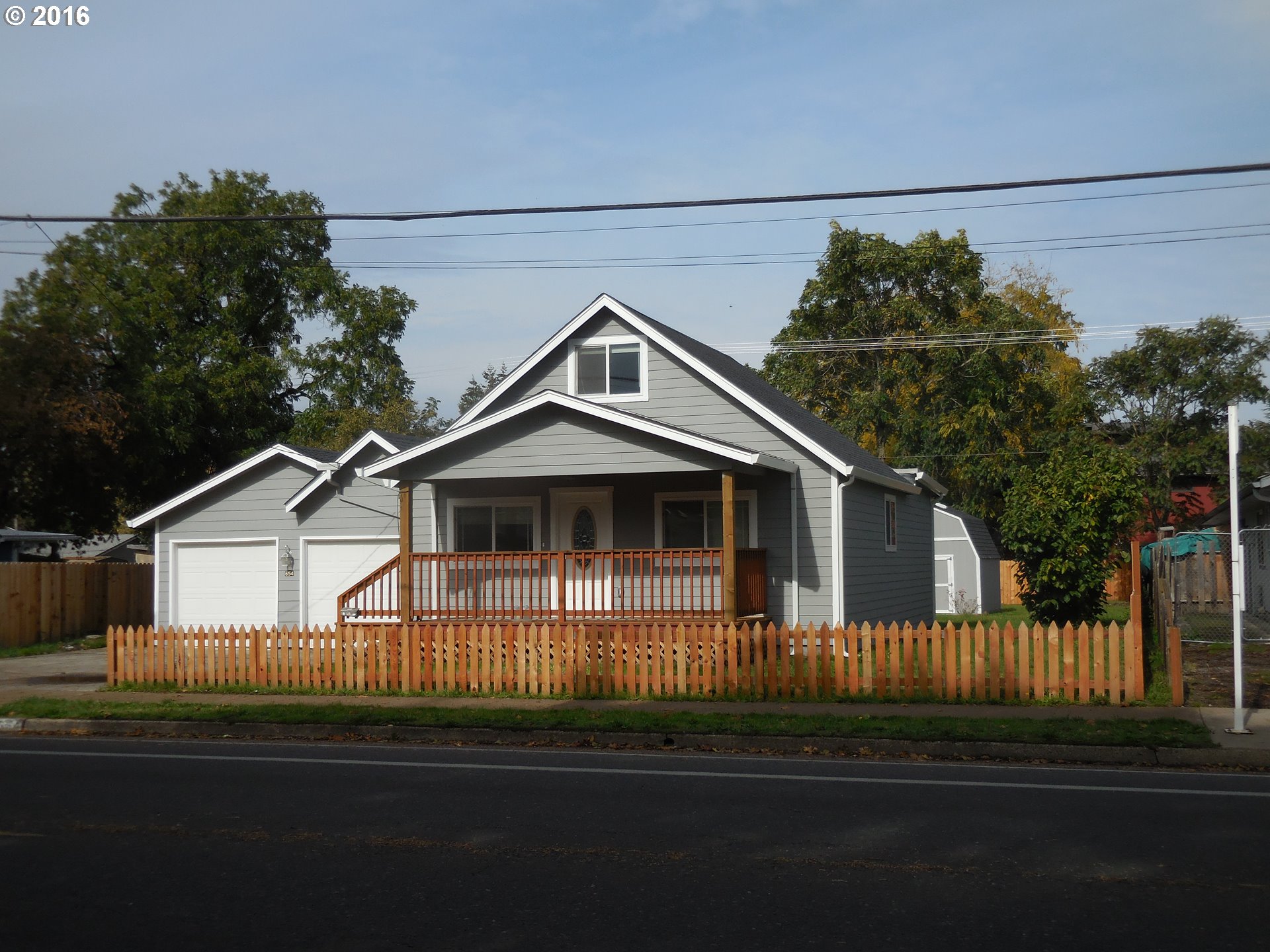 654 Centennial Blvd, Springfield, OR 97477 photo 1