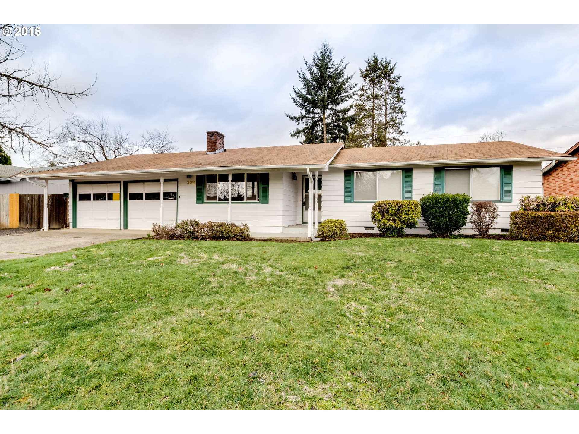 209 E Rosewood Ave, Eugene, OR 97404 photo 1