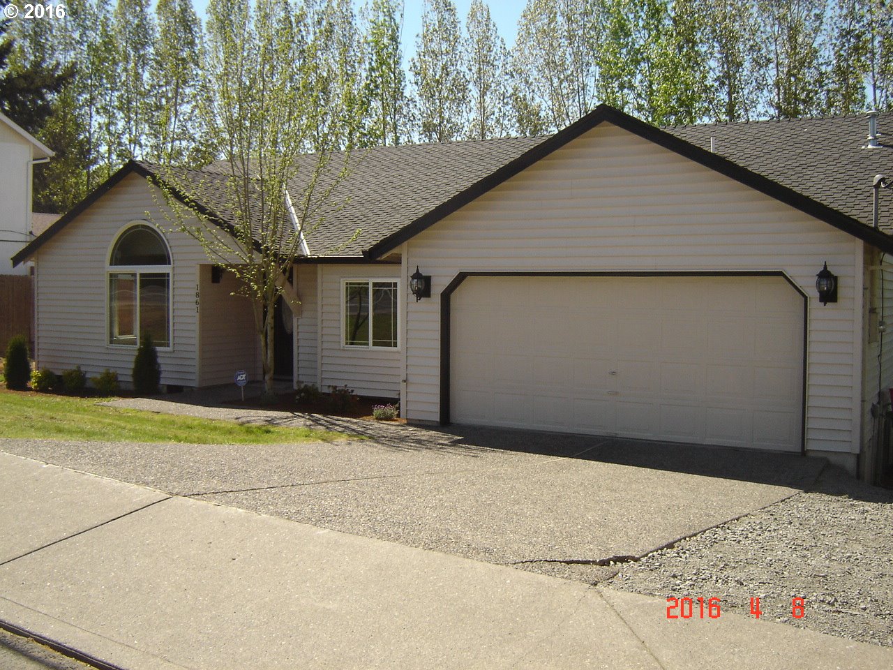 1861 SW Pleasant View Dr, Gresham, OR 97080 photo 1