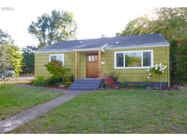 2711 Kincaid St, Eugene, OR 97405 photo 1