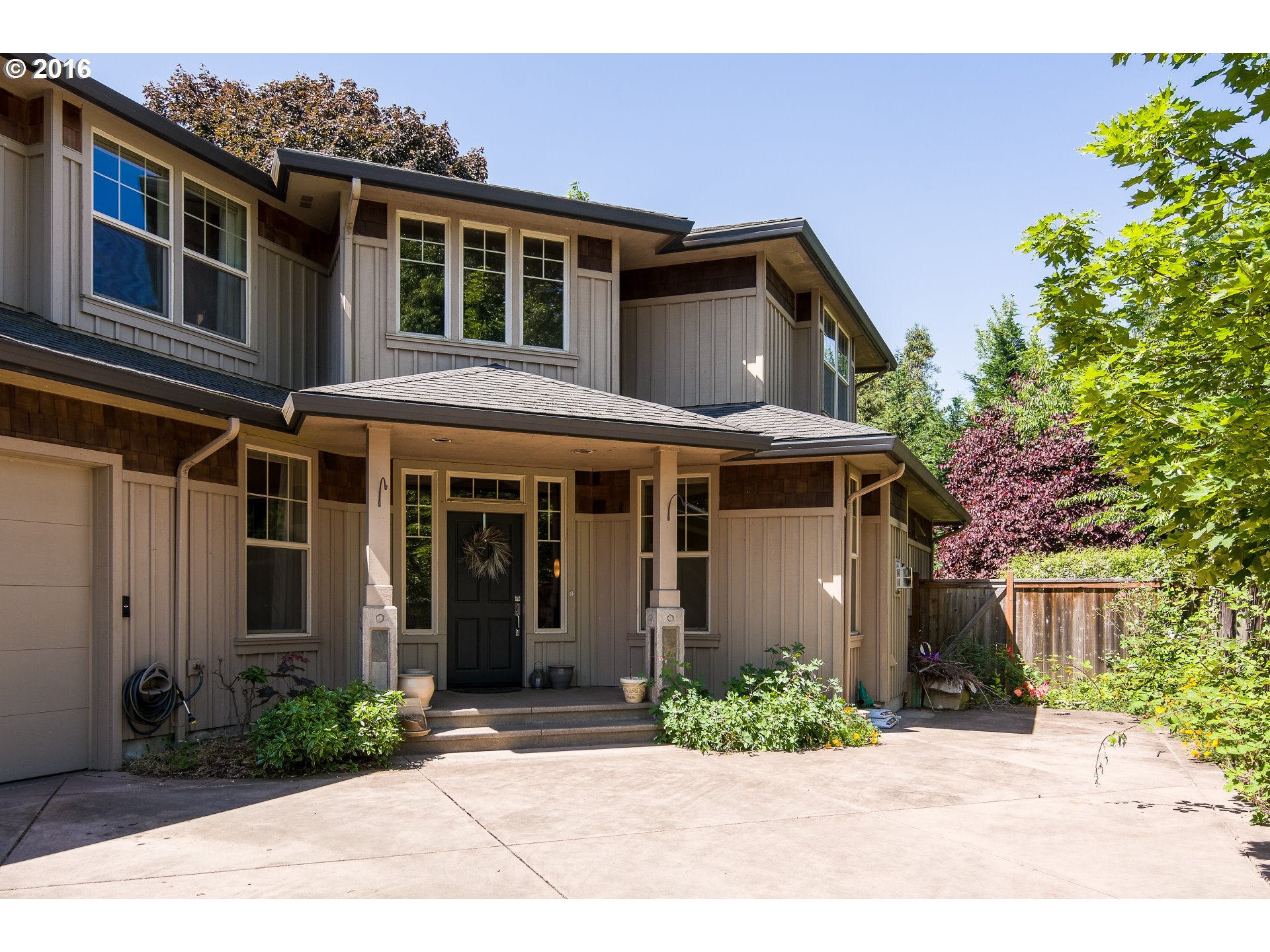 2030 Holly Ave, Eugene, OR 97408 photo 1