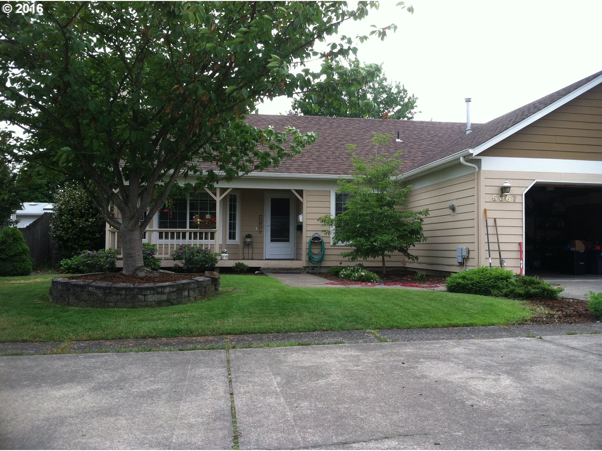 5067 Royal Ave, Eugene, OR 97402 photo 1