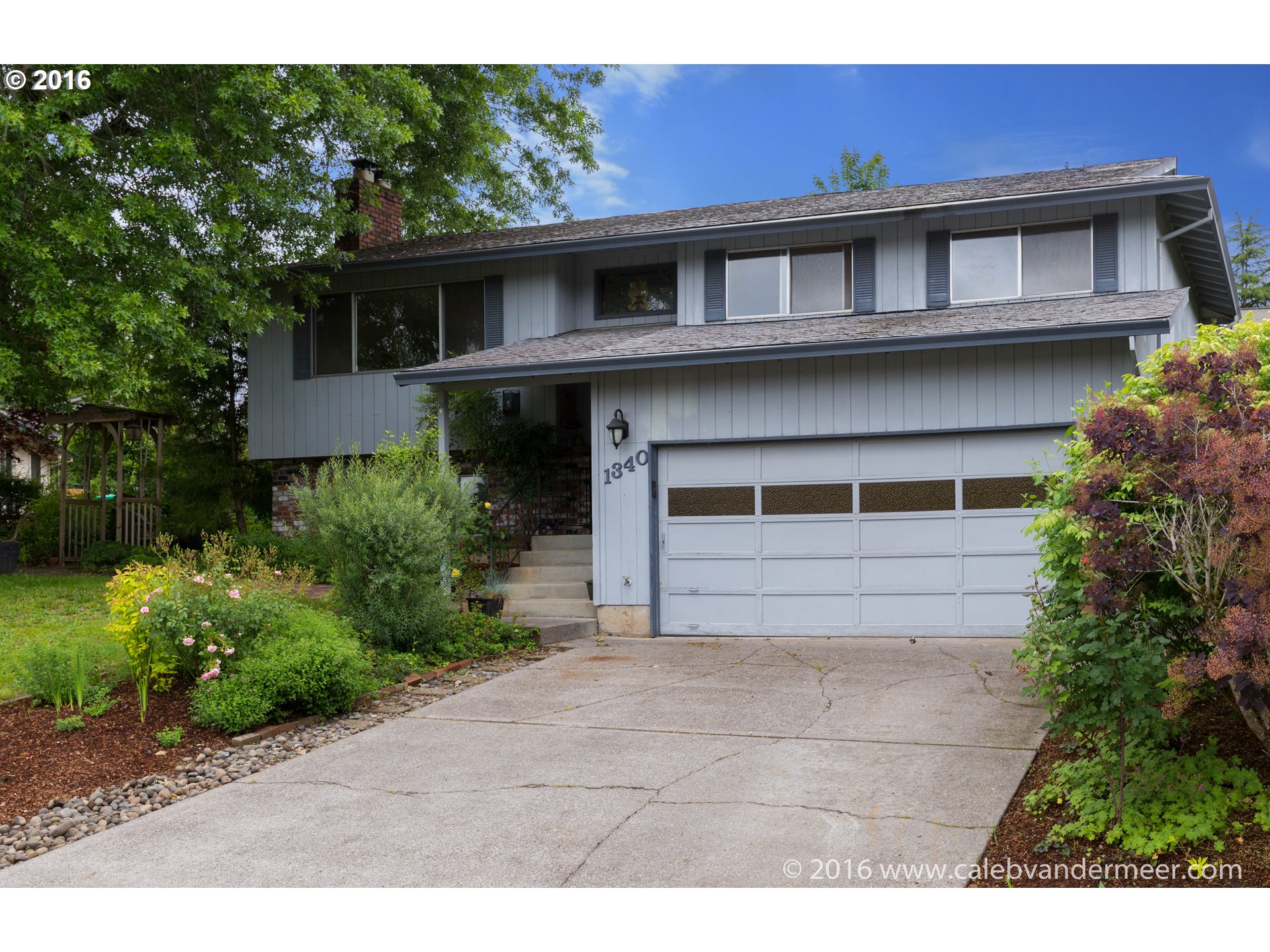 1340 SE Liberty Ave, Gresham, OR 97080 photo 1