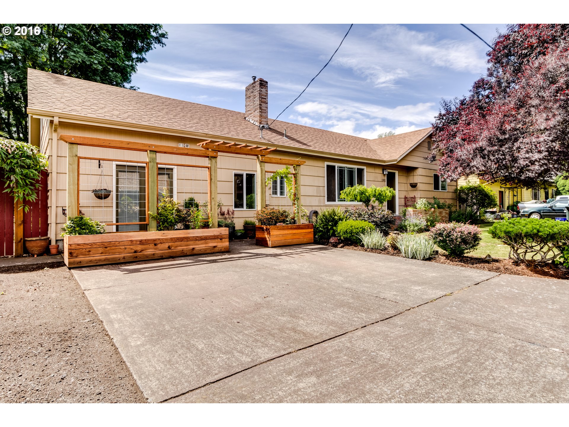 1342 Juhl St, Eugene, OR 97402 photo 1